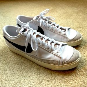 Men’s Nike Blazer 77 white size 13